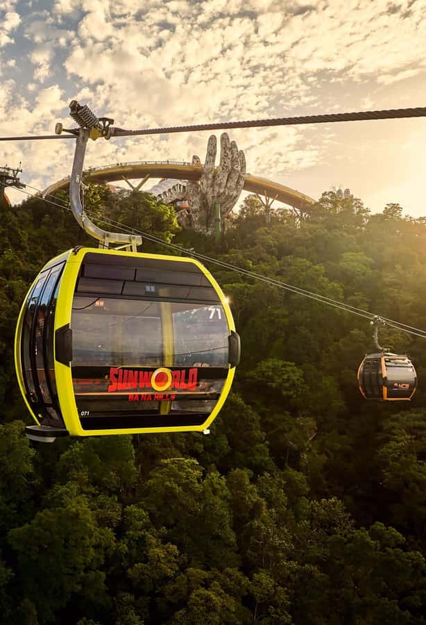 Danang: Golden Bridge by Private Car or Bus w hotel pickup - The cable car and the Golden Bridge