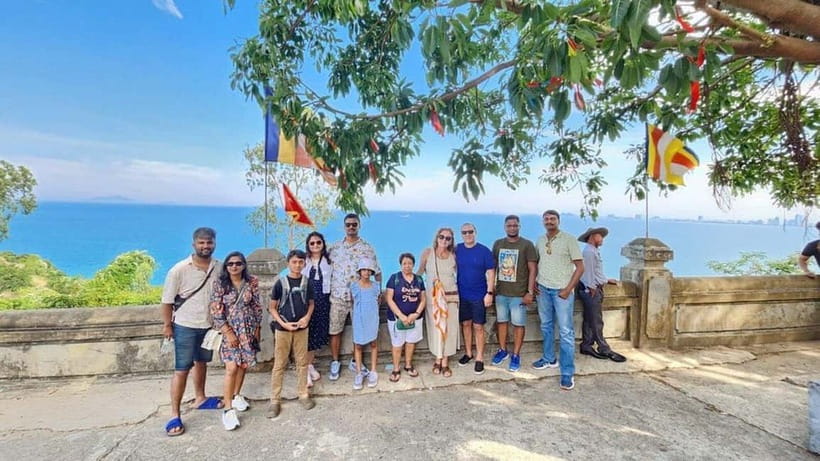 DaNang/HA: Lady Buddha, Marble Mountain & Am Phu Caves Tour - The guides are a major part of the value
