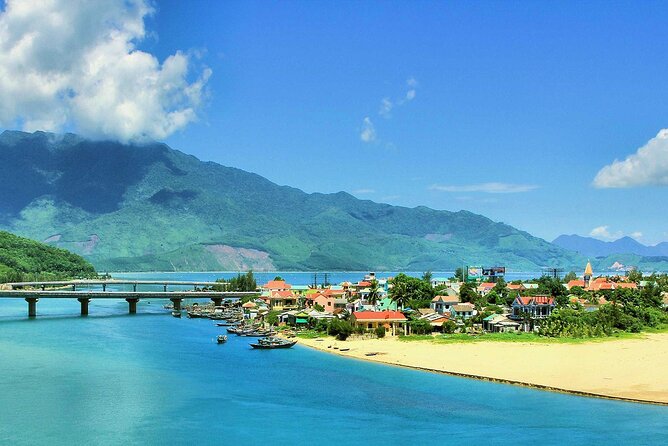 Danang - Hoi An - Hue Transfer via Hai Van Pass & Golden Bridge - The private format and the role of the driver
