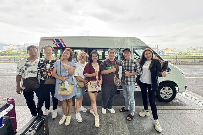 Danang Private Airport Transfer - A private vehicle for the first hour in Da Nang