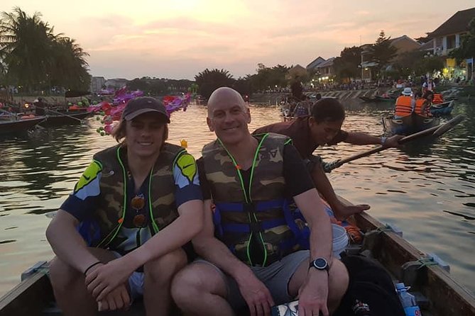 Discover Hoi An Walking Tour, Sampan Boat Ride, Night Market &Colourful Lanterns - The sampan ride near the Hoai River