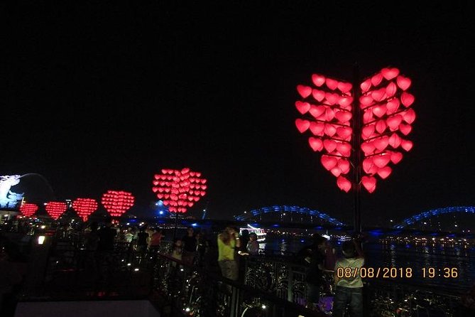 Dragon Cruise by Romantic Yatch: Tasty Beer/Flower/Cake & Dance - The 10-minute Cham Pa dance
