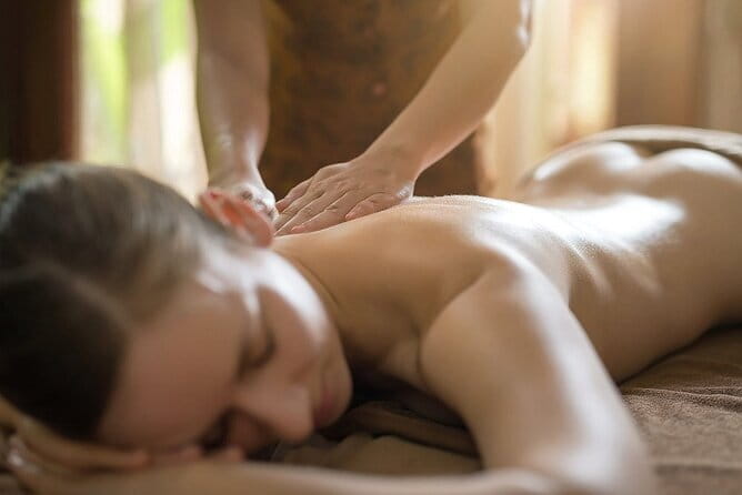 Experience Asian Style Full Body Massage Therapy - The welcome sets a relaxed tone