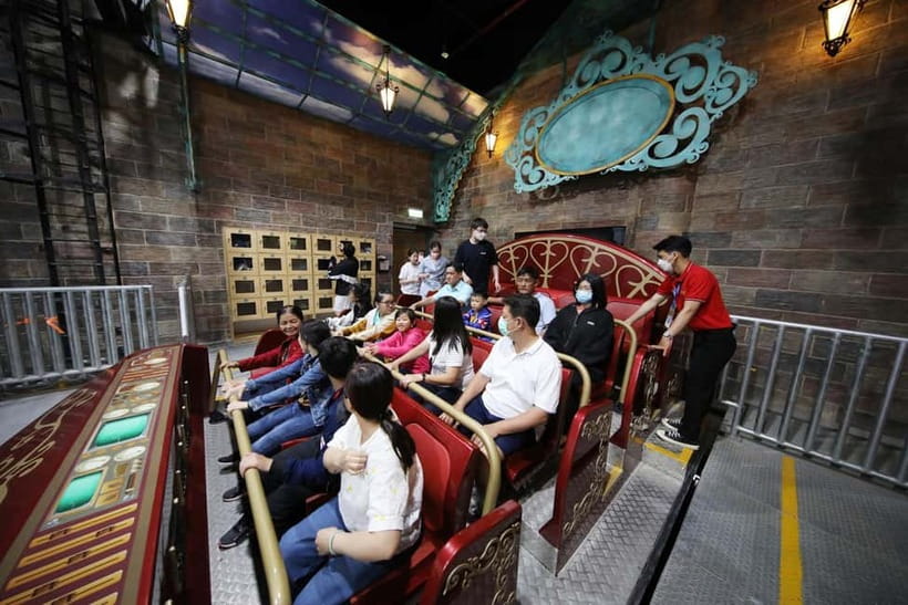 From Da Nang: Golden Bridge Ba Na Hills Full-Day Group Tour - Key points to know before booking