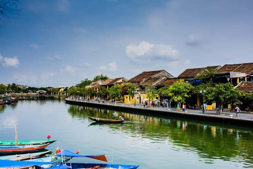 From Da Nang: Hoi An Old Town Tour, Night Market & Boat Ride - Handicrafts, Galleries, and Time to Browse