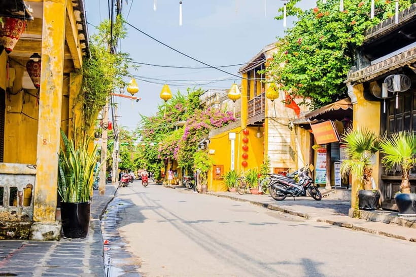 From Da Nang: Hoi An Old Town Tour, Night Market & Boat Ride - Merchant Houses That Survived Two Centuries