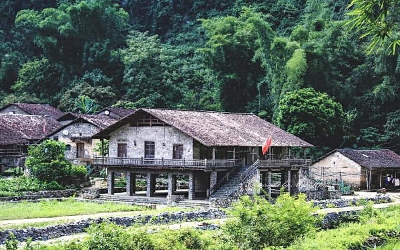 From Hanoi: 2-Day Cao Bang to Ban Gioc Waterfall &Ba Be Lake - Pac Bo puts the history in place
