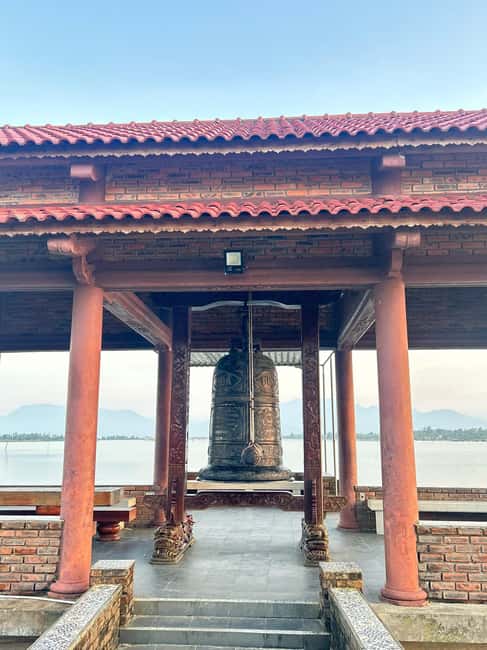 From Hoi An/Da Nang: Pagoda Stay 2-Day Spiritual Tour - What the $34 price really gives you