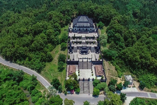 Group Tour: Visit Hue Imperial From Da Nang - Full Day Trip - The morning ride through the Hai Van Tunnel