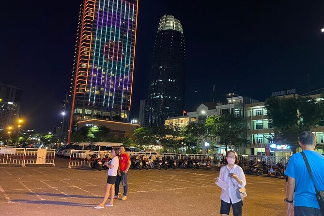 Han River by Night: Boat Trip Experience in Da Nang city, Vietnam - Boarding at 26 Bạch Đằng