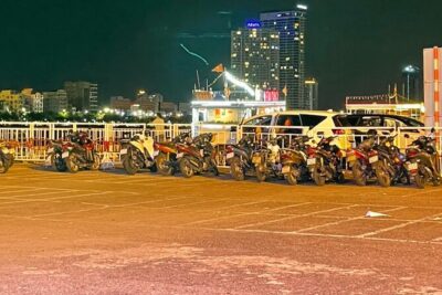 Han River by Night: Boat Trip Experience in Da Nang city, Vietnam