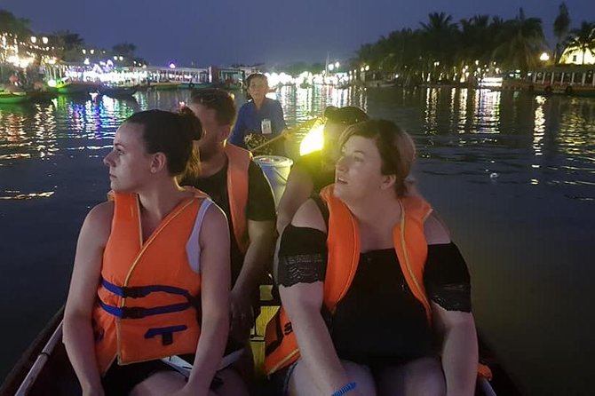 Hoi An Ancient City -Sampan Boat Ride- Night Market- Lanterns - Taking the sampan along the Hoai River