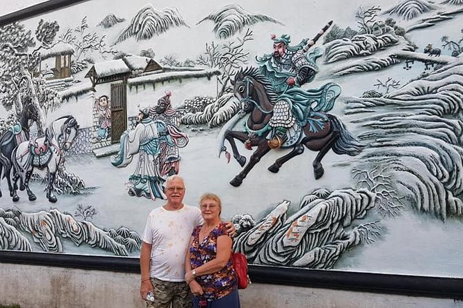 Hoi An City -Morning Walking or Afternoon Tour with Boat Ride - Shopping, bargaining, and a useful snack break