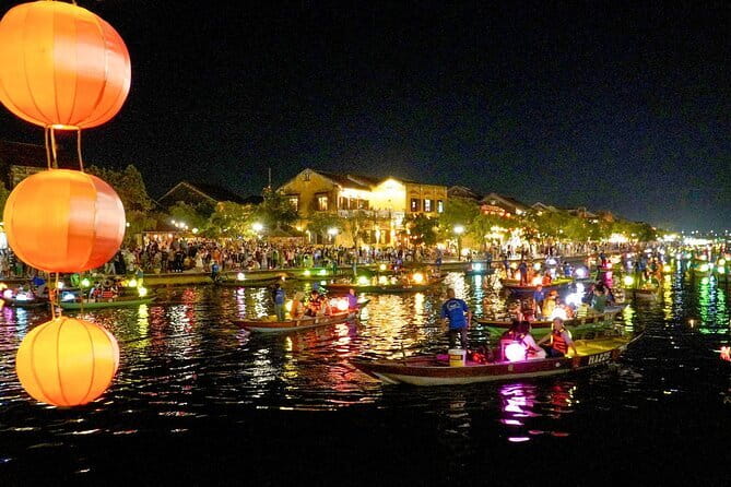 Hoi an Coconut Boat & Hoi an Ancient Town From Da nang or Hoi an - Who Will Enjoy This Evening Most?