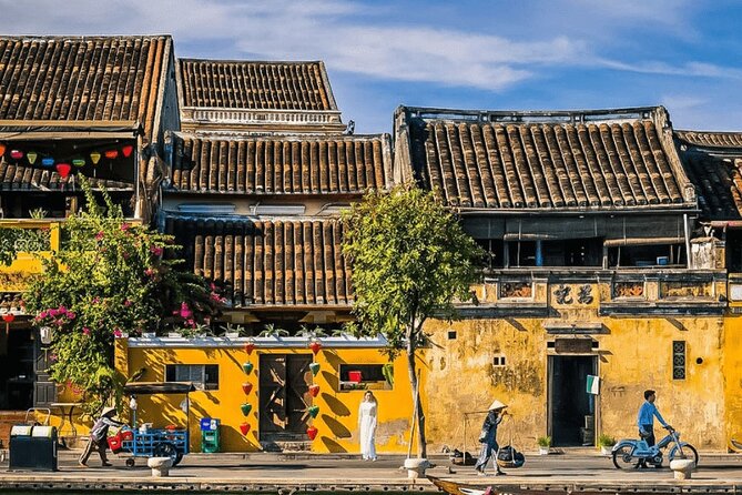 Hoi an Coconut Boat & Hoi an Ancient Town(Option Marble Mountain) - Guides make the biggest difference
