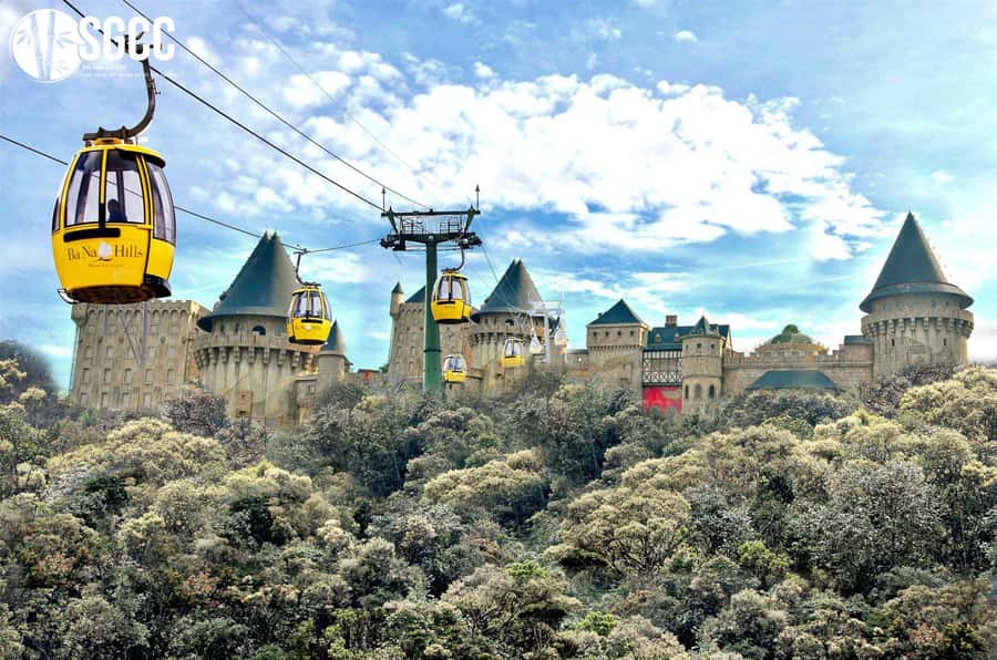 Hoi An/Da Nang: Ba Na Hills & Golden Bridge Small-Group Tour - The first cable car and views over Da Nang