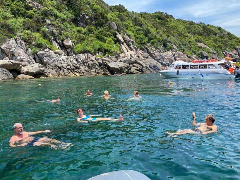 Hoi An/ Da Nang: Snorkeling Cham Island By Speedboat - Bai Lang: a short look at Cham Island