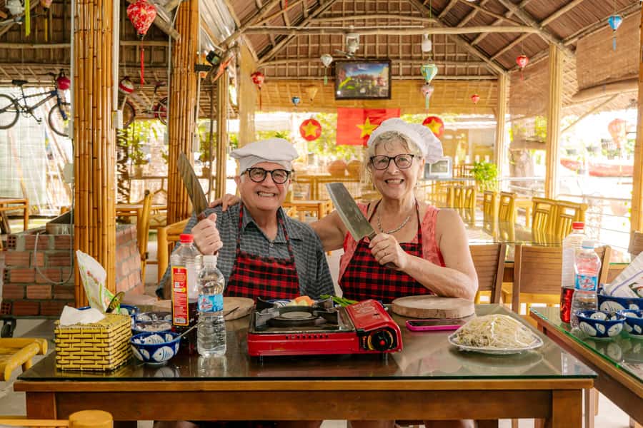 Hoi An: Lantern Making, Basket Boat, and Cooking Class - Who should book this experience?