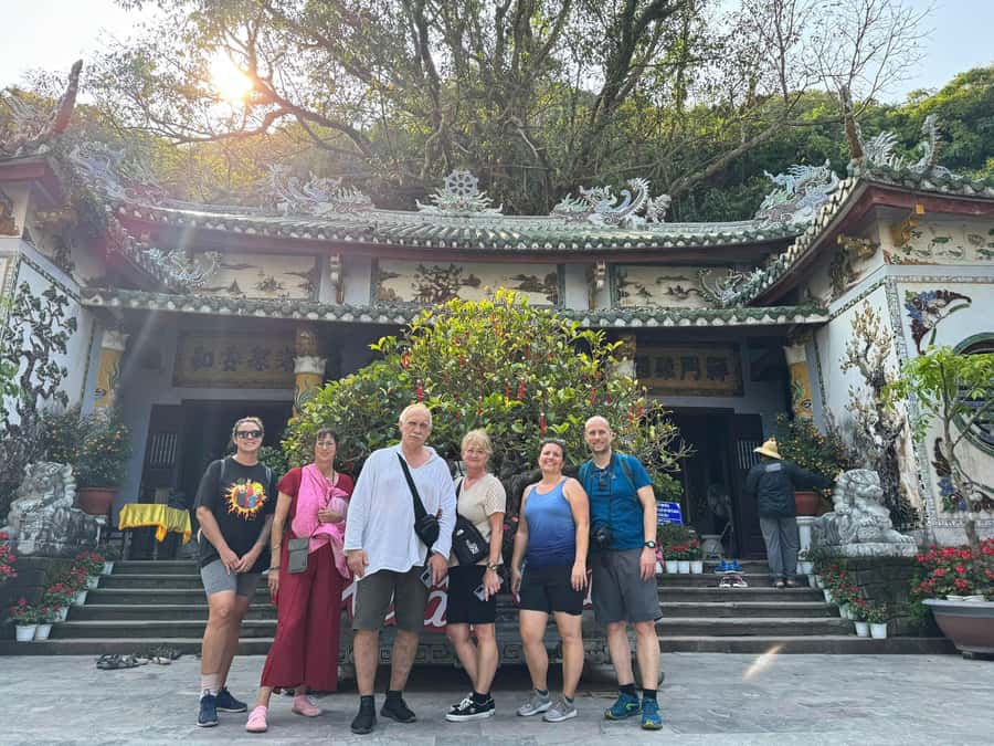 Hoi An: Marble Mountains, Lady Buddha and Am Phu Cave Tour - Guides make a real difference