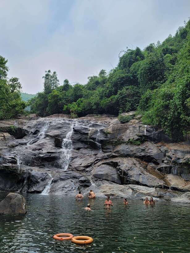 HOI AN TO HUE VIA HAI VAN PASS BY EASY RIDER - Mo Waterfall and the best cooling stop