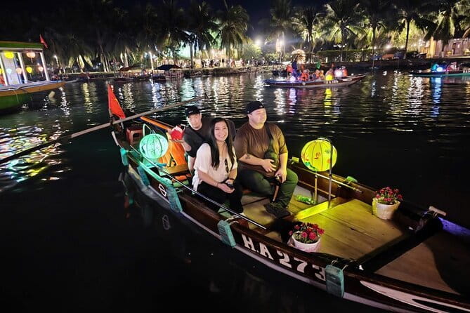 Hoi An Walking Tour, Sampan Boat Trip , Foodie Tour by Night - Key points at a glance