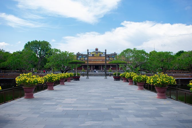 Hue city from Da Nang Private tour - Traditional lunch before the royal tombs