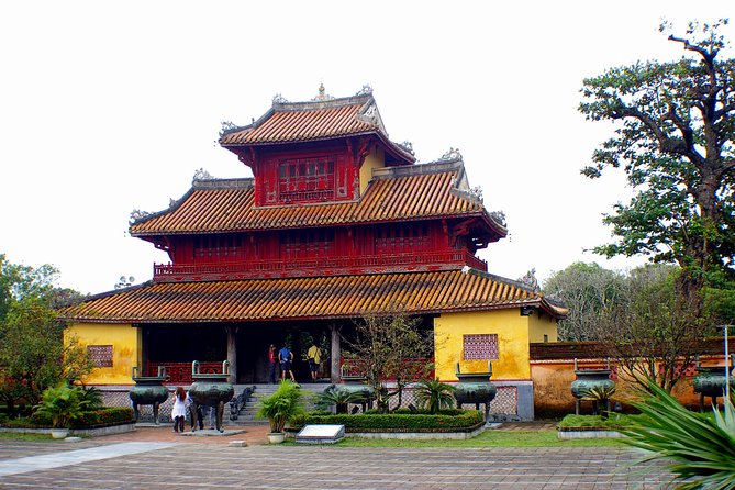Hue Culture & History Day Tour – Departing Hoi An or Da Nang - First royal stop: the formal grounds of Minh Mang’s tomb