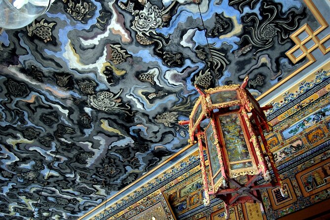 Hue Day Tour, Imperial Citadel, Khai Dinh Tomb & Thien Mu Pagoda - Lunch breaks up the imperial sightseeing