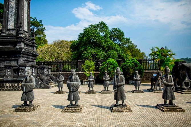 Hue Imperial City Private Tour - Khai Dinh Tomb and its 127 steps