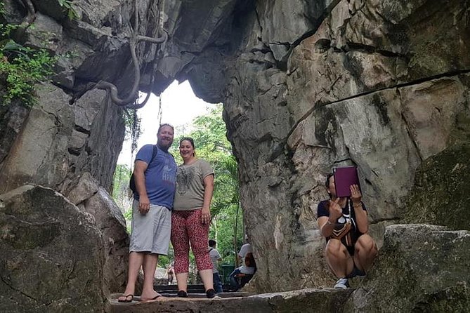 MARBLE MOUNTAIN-AM PHU Cave & HOI AN -Colourful Lantern Boat Ride - What the private format really adds