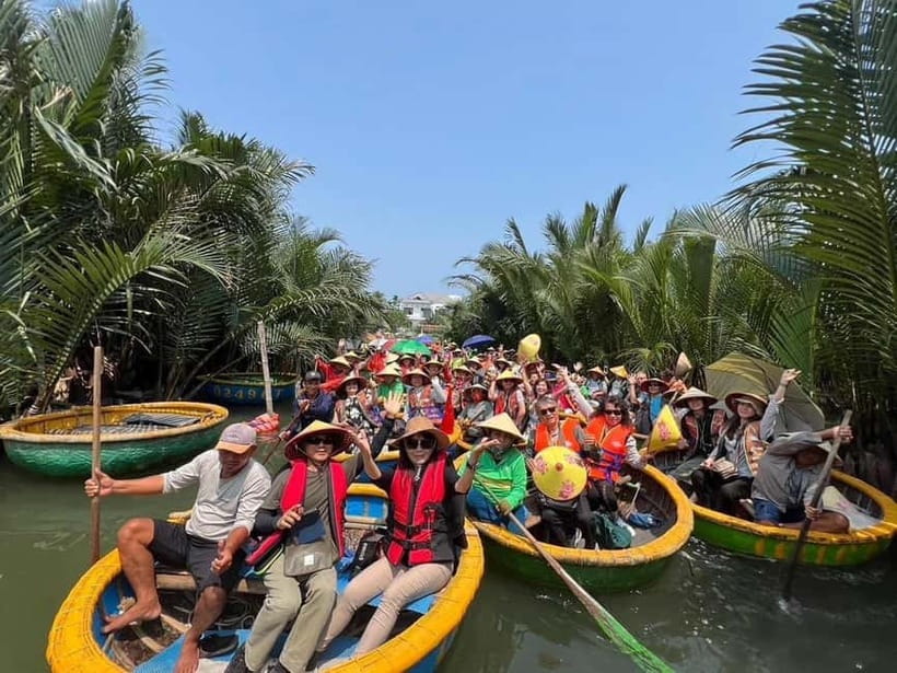 Market Tour, Basket Boat Ride & Cooking Class by Hangcoconut - Learning four Vietnamese dishes with Thuy or Lee