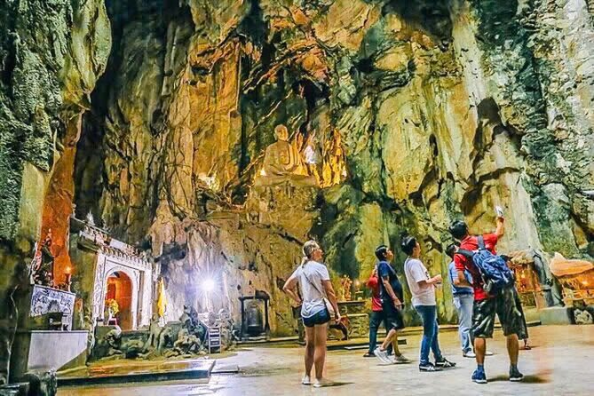Monkey mountain-Huge Lady Buddha-Marble mountains & Am Phu caves - The sculpture village at the foot of the mountain