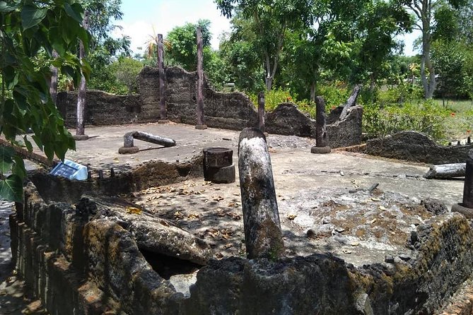 MY LAI MASSACRE Tour from Hotel in Da Nang City or Hoi An City ( Private Tour ) - Inside the My Lai Massacre Museum