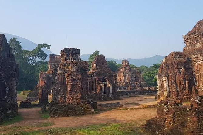 My Son Holyland , Hoi An Ancient City Tour With Night Market , Sampan Boat Ride - Taking the traditional sampan along the Hoai River