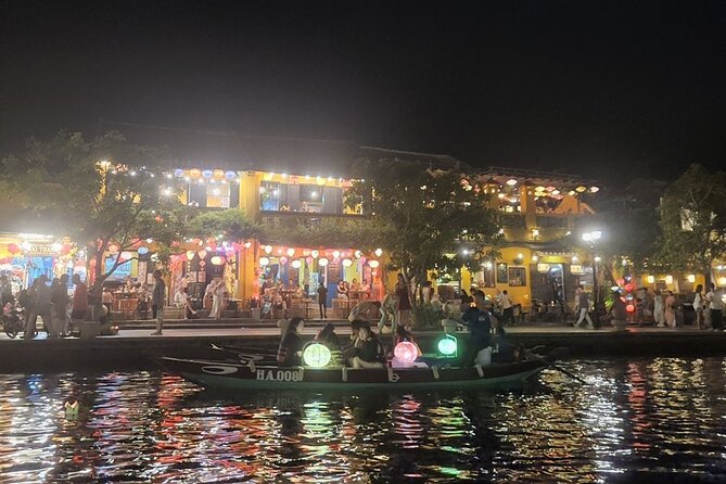 Night Boat Ride in Hoi An- Colourful Lanterns-Pick up at 16:30p.m - What the guide option changes