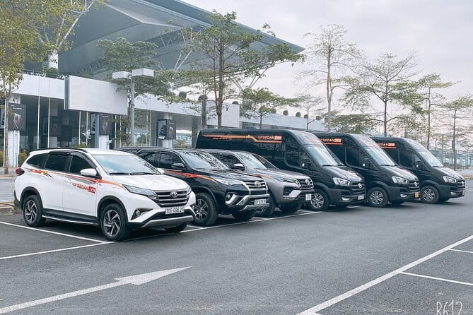 Private Car from Da Nang to Hue - Meeting your driver at Da Nang Airport
