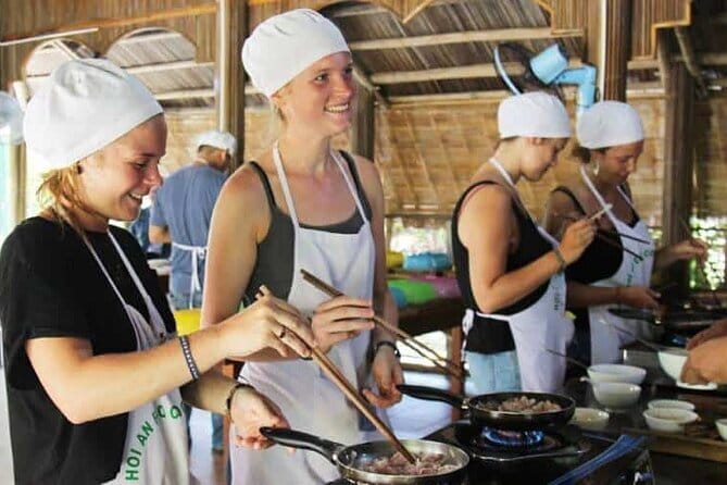 Private Full Day Tour in Hoi An - An Bang Beach in only 30 minutes