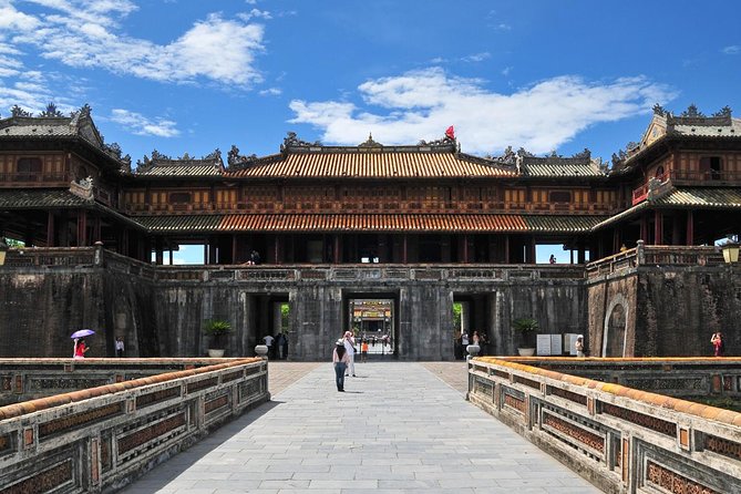 Private Full-Day Tour of Hue from Da Nang or Hoi An City - Entering Hue Imperial City and the Forbidden Purple City