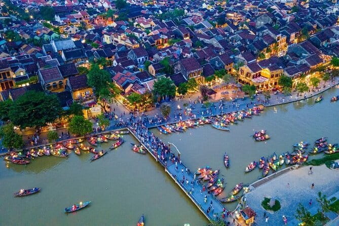 Private HoiAn Ancient Town Night Market Street food tour by Night - What the food portion adds