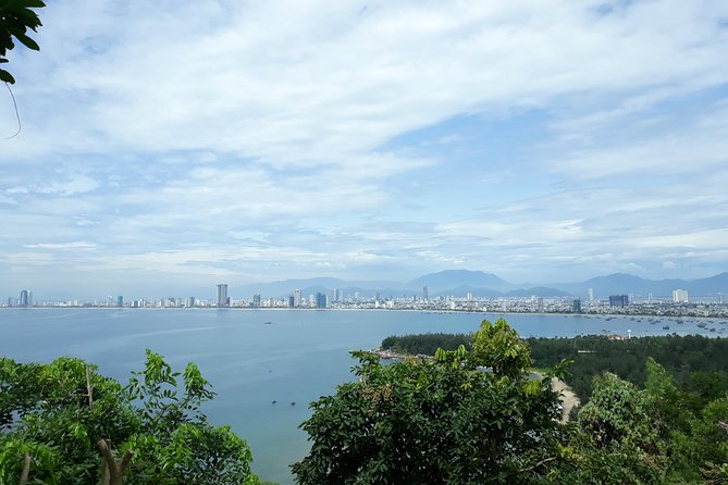 Private Jeep tour Monkey Mountains -Son Tra and Marble by SUV car - Who should book this experience?