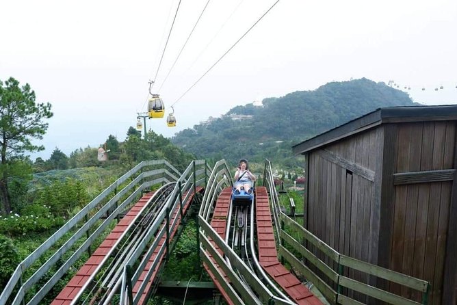 Private luxury Ba Na Hills & Hoi An Walking Tour, Night Market - Hoi An’s Japanese Bridge and heritage buildings
