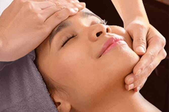 Private Rejuvenating Mask Therapy in Da Nang - The one-hour facial session