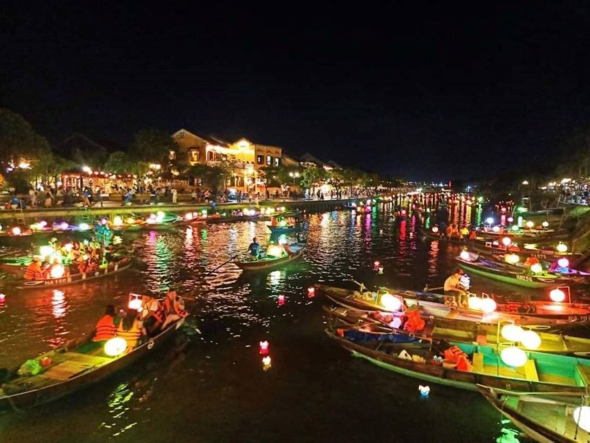 Private Tour to Marble Moutains and Hoi An City at Night. - The Folk Museum, old houses, and the Japanese Covered Bridge