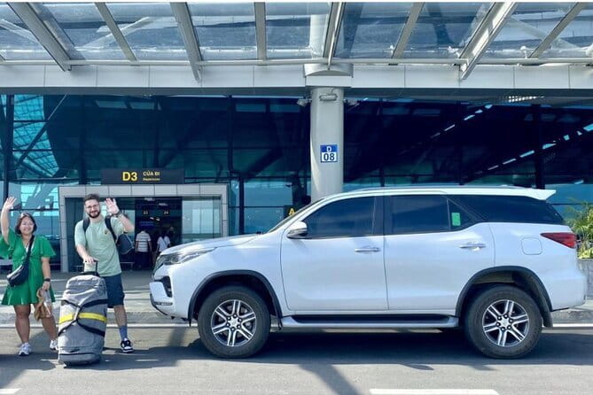 PRIVATE TRANSFER Da Nang Airport to/from Da Nang & Hoi An hotels - The ride itself, from compact car to 30-seat coach