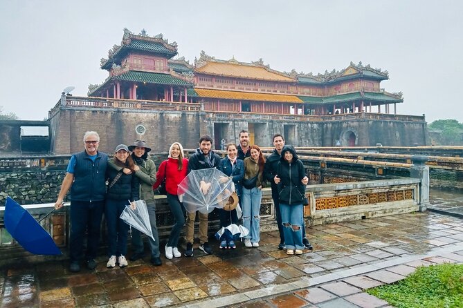 Private Transfer Da nang or Hoi An To Hue Via Ba Na Hill Golden Bridge - Lang Co Beach and a seafood stop