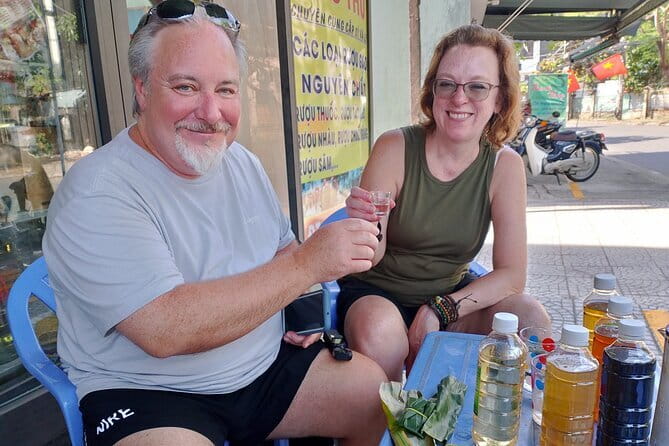 Sunset/Sunrise Lady Buddha or Marble Mountain with Foodie Tour - Why this food tour works well in Da Nang