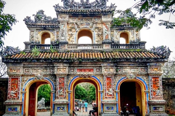 Transfer from Da Nang to Hue - Leaving Da Nang by private vehicle