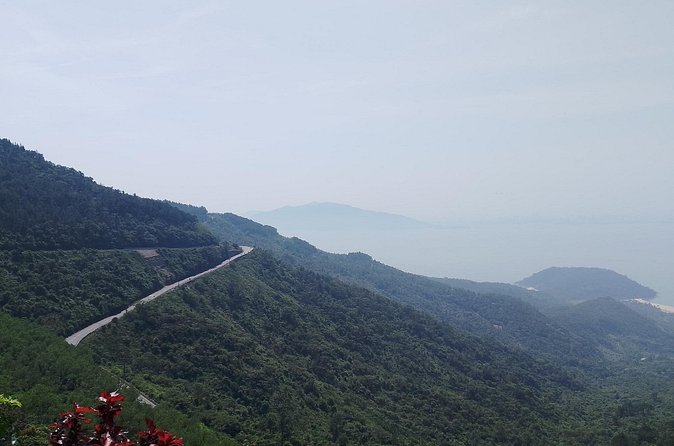 Vietnam/Lang Co Oyster Tour by Fishing & Tasting Oyster Flavors - Oyster tasting beside the mountains