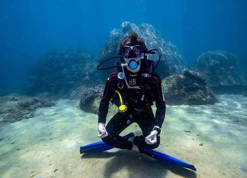 Visit Cham Islands & Snorkelling & Scuba Diving - Guides, communication, and the value of $32